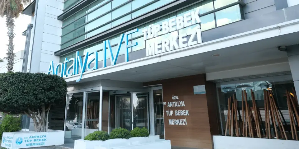 Antalya Tüp Bebek Merkezi entrance