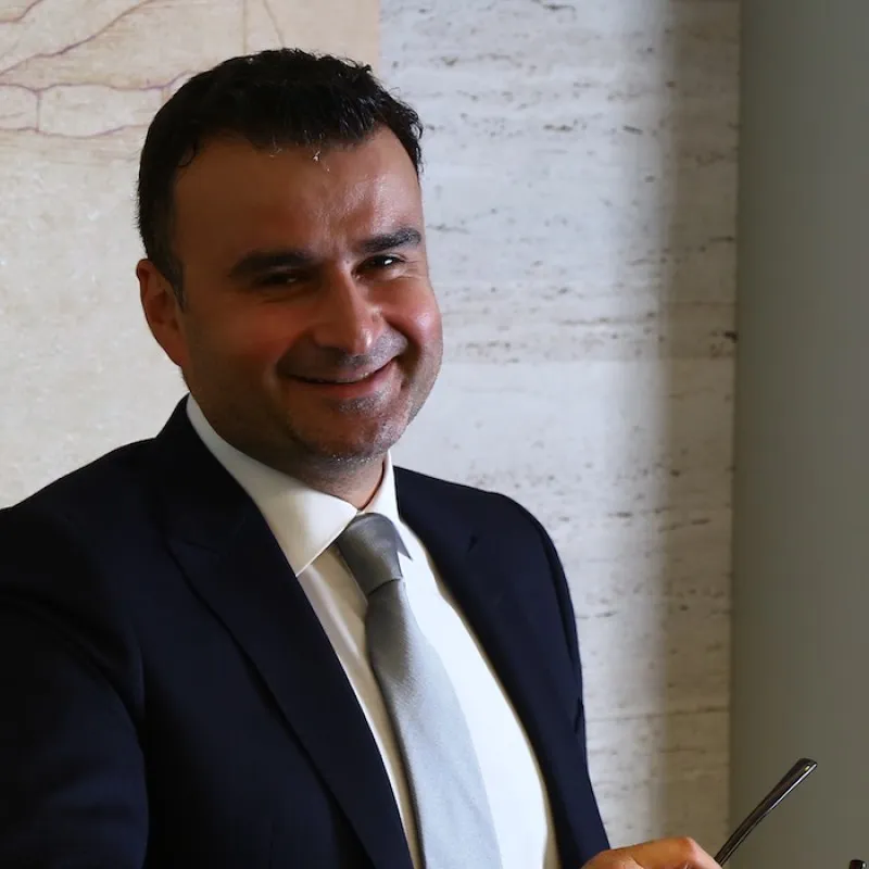 Ayhan Mesci